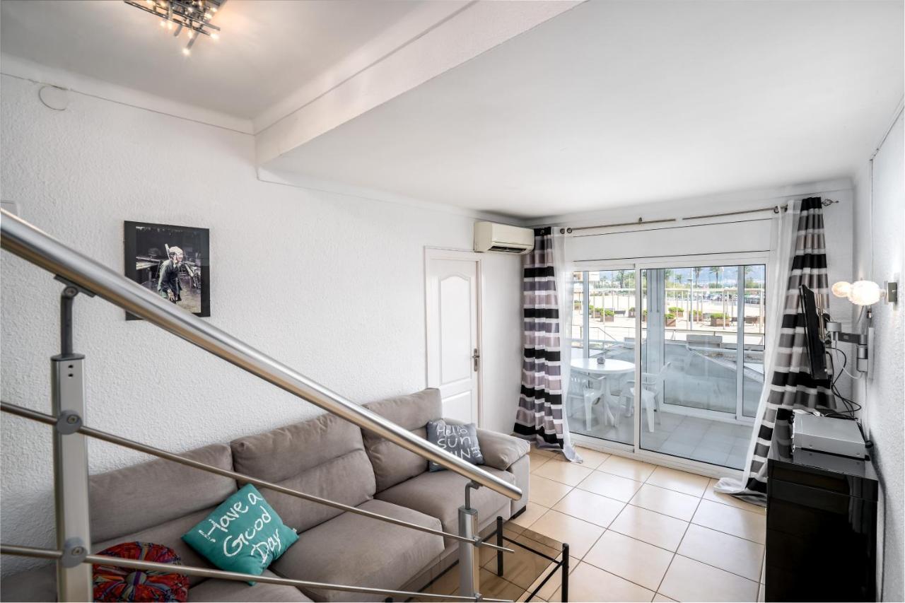 Apartamento Welcs Emp 018 Con Terraza Frente Al Mar Appartement Empuriabrava Buitenkant foto