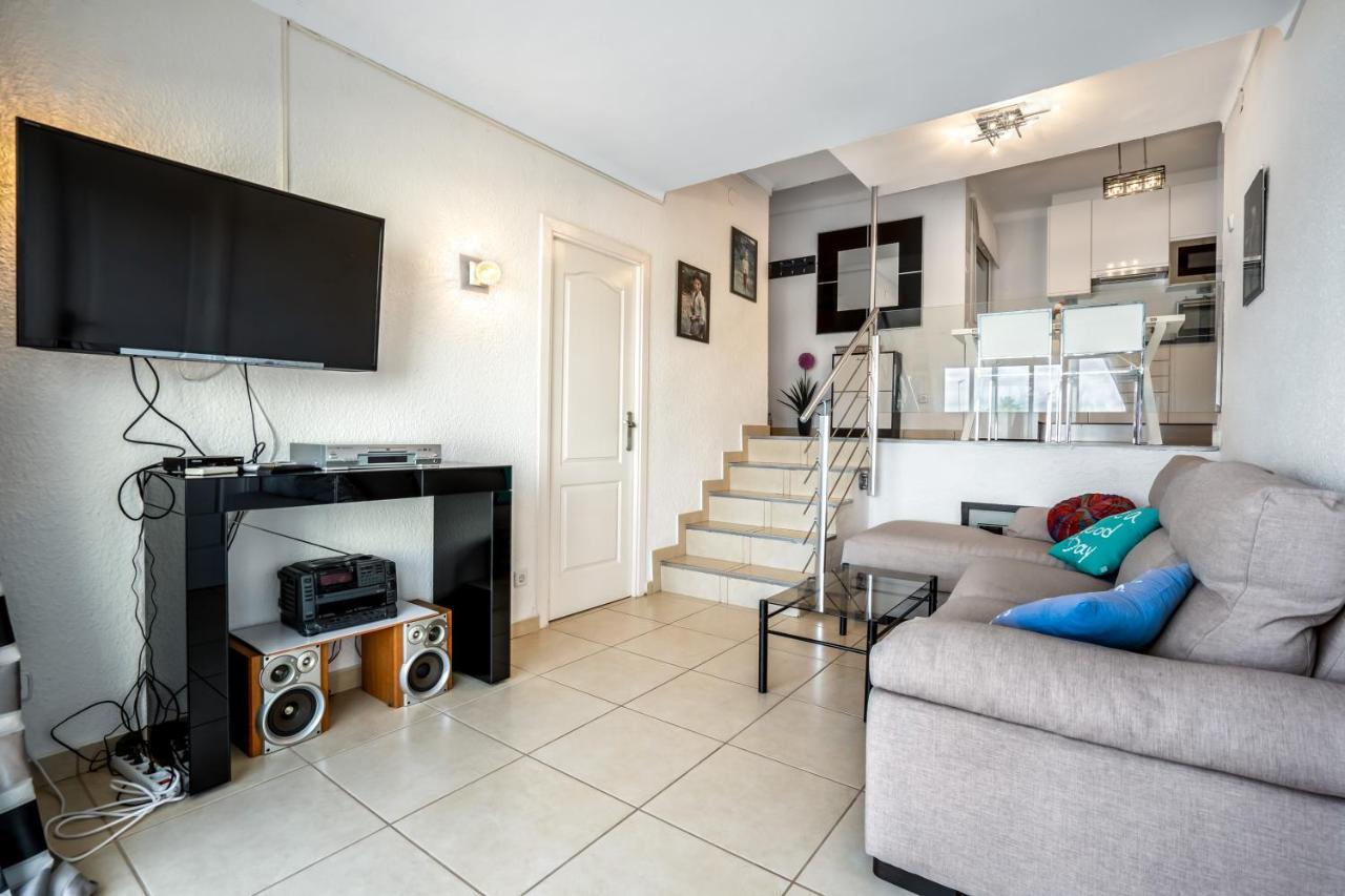 Apartamento Welcs Emp 018 Con Terraza Frente Al Mar Appartement Empuriabrava Buitenkant foto